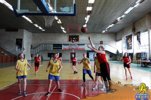Юноши из Керчи и девушки из Симферополя стали победителями первенства Крыма по баскетболу (ФОТО) - «Политика Крыма»