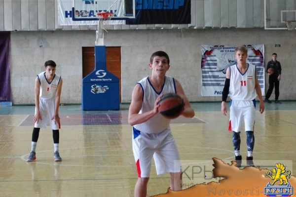 Юноши из Керчи и девушки из Симферополя стали победителями первенства Крыма по баскетболу (ФОТО) - «Политика Крыма»