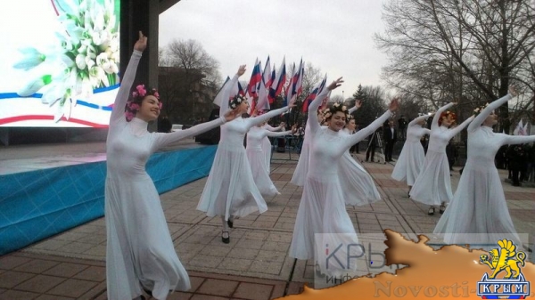 Митинг, посвященный годовщине общекрымского референдума 2014 года, прошел под стенами парламента Крыма (ФОТО, ВИДЕО) - «Политика Крыма»