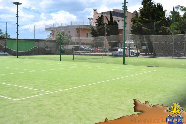 Отдых в Ялте. Ялта 2017. Сдам Коттедж до 5 человек. Свой дворик, мангал. Пляж- 50 метров. Отдых в Крыму 2017 - жильё в Крыму без посредников - «Отдых в Ялте»