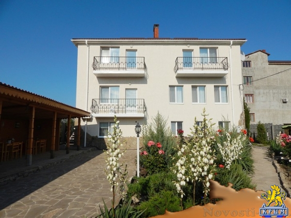 Отдых в Судаке. Комфортные номера в 15 минутах от моря. Отдых в Крыму 2017 - жильё в Крыму без посредников - «Отдых в Судаке»