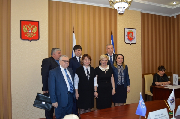Подписано соглашение между Уполномоченным по правам ребенка в Республике Крым и Крымским региональным отделением Общероссийской общественной организации «Ассоциация юристов России» - «Правам ребёнка»
