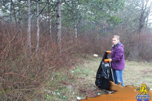 Участники субботника по озеленению и уборке высадили в ландшафтно-рекреационном парке «Битак» 600 деревьев (ФОТО) - «Возвращение в Россию»