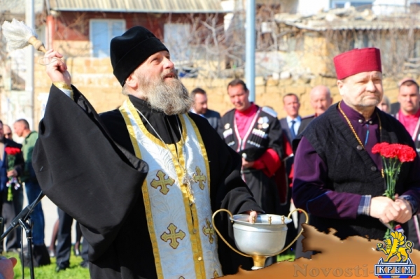 Русский меценат подарил Судаку грандиозную стелу в память героев русско-турецких войн (ФОТО) - «Общество Крыма»