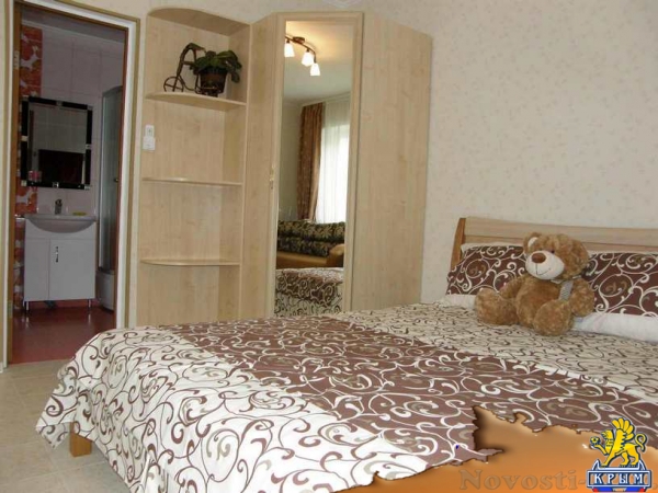 Отдых в Феодосии. Отдых у моря по- домашнему в гостевом доме Redhous, встретим с вокзала, wi-fi Отдых в Крыму 2017 - жильё в Крыму без посредников - «Отдых в Феодосии»