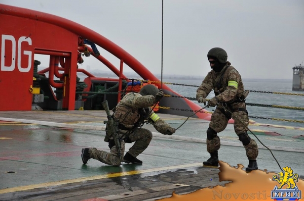 Террористы «захватили» газовую платформу в Черном море - «Керчь»