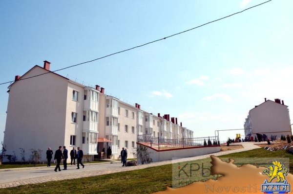 Переселенцы с санитарной зоны Крымского моста в Керчи заселяются в новые квартиры (ФОТОРЕПОРТАЖ) - «Политика Крыма» Переселенцы с санитарной зоны Крымского моста в Керчи заселяются в новые квартиры (ФОТОРЕПОРТАЖ) - «Политика Крыма»
