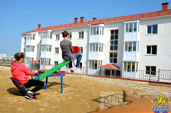 Переселенцы с санитарной зоны Крымского моста в Керчи заселяются в новые квартиры (ФОТОРЕПОРТАЖ) - «Политика Крыма» Переселенцы с санитарной зоны Крымского моста в Керчи заселяются в новые квартиры (ФОТОРЕПОРТАЖ) - «Политика Крыма»