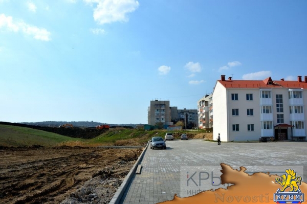 Переселенцы с санитарной зоны Крымского моста в Керчи заселяются в новые квартиры (ФОТОРЕПОРТАЖ) - «Политика Крыма» Переселенцы с санитарной зоны Крымского моста в Керчи заселяются в новые квартиры (ФОТОРЕПОРТАЖ) - «Политика Крыма»