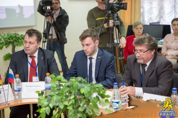 Немецкие политики встретились с преподавателями и студентами Крымского федерального университета (ФОТО) - «Политика Крыма»