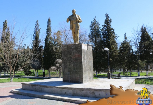 В Судаке Ленина вернули на место (ФОТО) - «Симферополь»