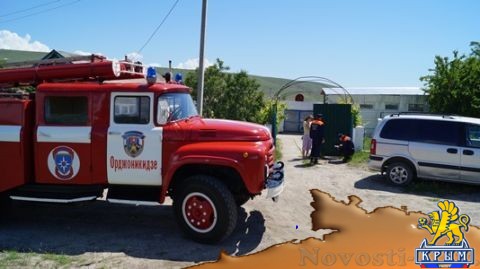 Сотрудники МЧС Республики Крым продолжают проводить работу по профилактике возгораний сухой растительности - «Происшествия» Сотрудники МЧС Республики Крым продолжают проводить работу по профилактике возгораний сухой растительности - «Происшествия»