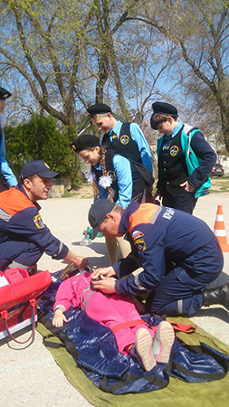 Сергей Шахов: благодаря открытым урокам от спасателей дети проходят уникальную «школу», которая в интересной и игровой форме учит жизненно важным правилам безопасности при чрезвычайных ситуациях - «МЧС»