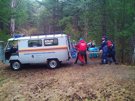 Спасатели «КРЫМ-СПАС» оказали помощь двум пострадавшим туристам - «МЧС»