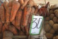 На рынке Феодосии дешевеют огурцы и куры, дорожает картофель и свинина - «Феодосия» На рынке Феодосии дешевеют огурцы и куры, дорожает картофель и свинина - «Феодосия»