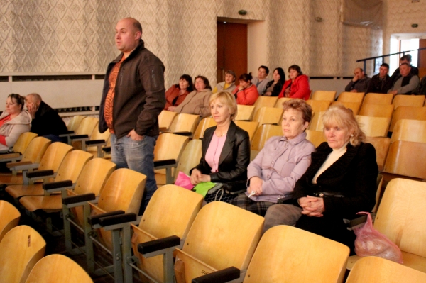 Специалисты Госкомрегистра продолжают консультировать жителей сельских поселений на специальных конференциях — Валентина Кирлица - «Госкомрегистр»