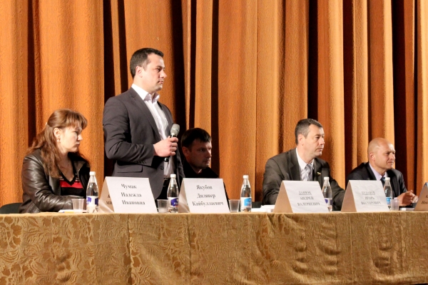 Специалисты Госкомрегистра продолжают консультировать жителей сельских поселений на специальных конференциях — Валентина Кирлица - «Госкомрегистр»