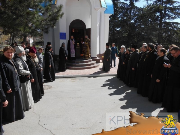 Симферопольские священнослужители отработали навыки пожаротушения (ФОТО, ВИДЕО) - «Общество Крыма»