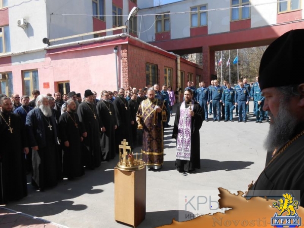 Симферопольские священнослужители отработали навыки пожаротушения (ФОТО, ВИДЕО) - «Общество Крыма»
