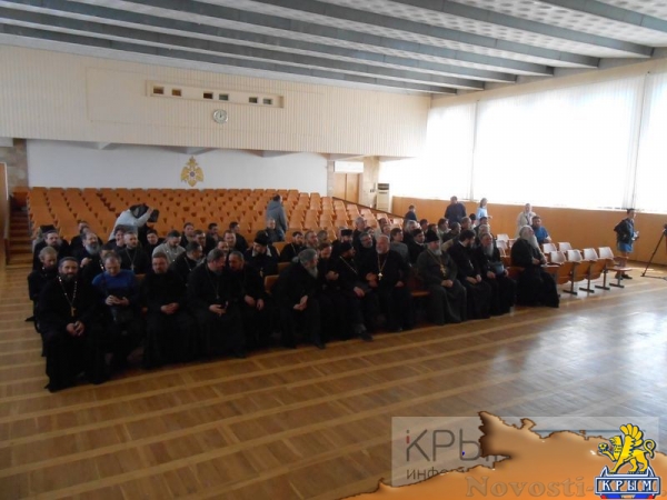 Симферопольские священнослужители отработали навыки пожаротушения (ФОТО, ВИДЕО) - «Общество Крыма»