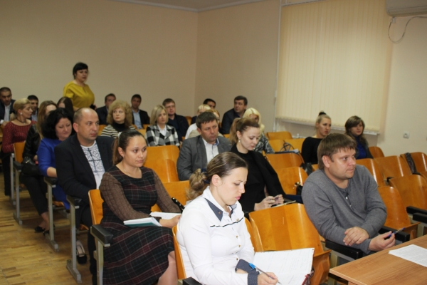 По итогам внутреннего мониторинга в Госкомрегистре на вышестоящие должности переведены 12 добросовестных специалистов — Александр Спиридонов - «Госкомрегистр»