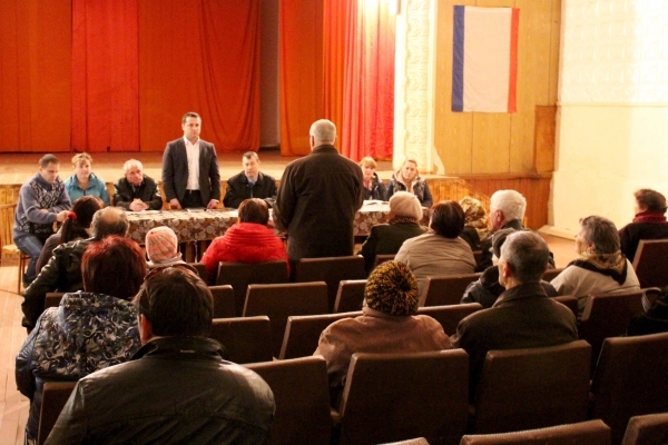 Госкомрегистр продолжает проводить совместные приемы граждан с администрациями городских и сельских поселений - «Госкомрегистр»