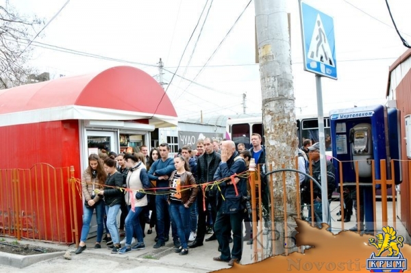 Константинов лично оценил достоинства и недостатки фастфуда «Мир Бургер», открывшегося в Симферополе вместо «Макдоналдса» (ФОТО, ВИДЕО) - «Туризм Крыма»