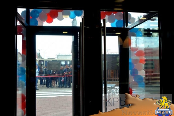 Константинов лично оценил достоинства и недостатки фастфуда «Мир Бургер», открывшегося в Симферополе вместо «Макдоналдса» (ФОТО, ВИДЕО) - «Туризм Крыма»