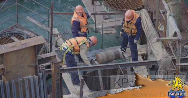 Строители приступили к бетонированию опор для судоходных арочных пролётов Крымского моста (ФОТО) - «Туризм Крыма»