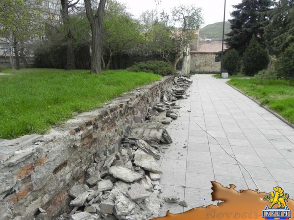 Армянская община Феодосии приступила к реставрации могилы Ивана Айвазовского (ФОТО) - «Общество Крыма»