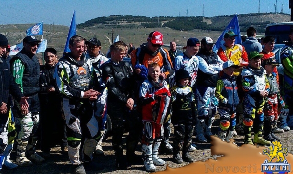 Керчане взяли две бронзы феодосийского мотокросса - «Керчь» Керчане взяли две бронзы феодосийского мотокросса - «Керчь»