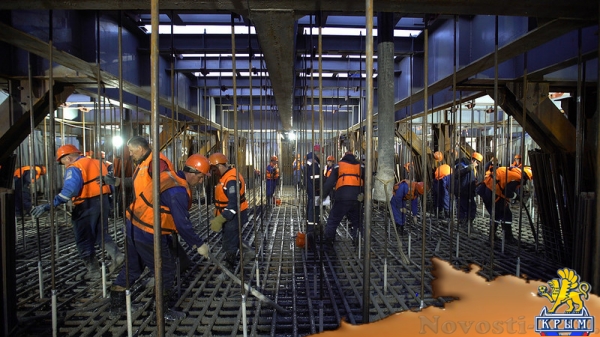 Одну из двух главных опор Керченского моста начали бетонировать - «Керчь»