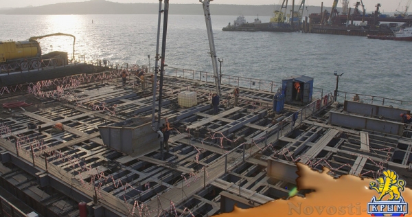 Одну из двух главных опор Керченского моста начали бетонировать - «Керчь»