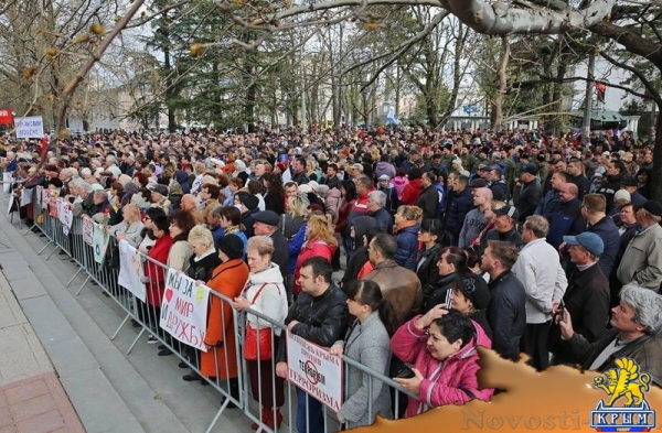 Митинги «Вместе против террора» прошли по всему Крыму: поддержать жителей Санкт-Петербурга вышли десятки тысяч крымчан (ФОТО) - «Спорт Крыма» Митинги «Вместе против террора» прошли по всему Крыму: поддержать жителей Санкт-Петербурга вышли десятки тысяч крымчан (ФОТО) - «Спорт Крыма»
