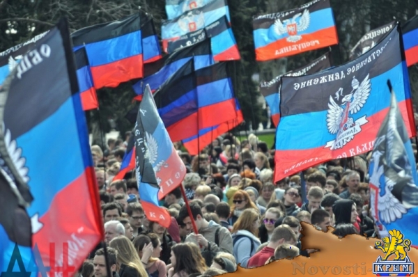 На митинге в Донецке тысячи жители ДНР отметили День Республики (ФОТО) - «Общество Крыма»