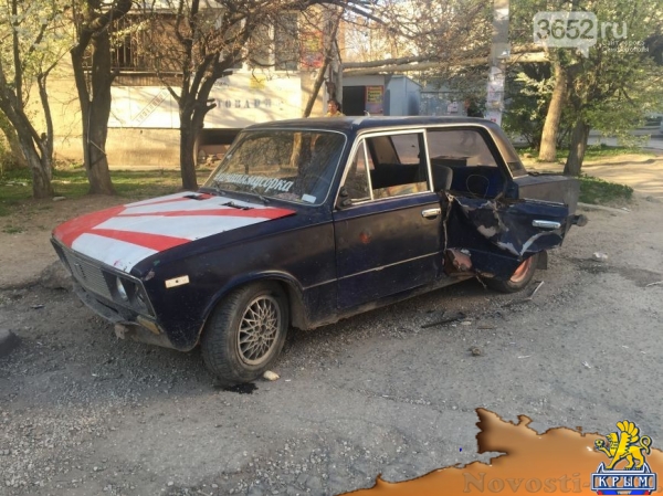 Симферопольцы превратили брошенный автомобиль в местную достопримечательность - «Общество»