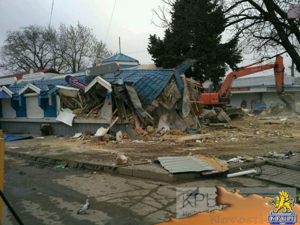 Предупреждения закончились: власти Симферополя начали снос микрорынка на Козлова (ФОТО, ВИДЕО) - «Политика Крыма»