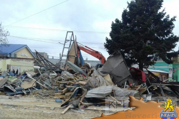 Предупреждения закончились: власти Симферополя начали снос микрорынка на Козлова (ФОТО, ВИДЕО) - «Политика Крыма»