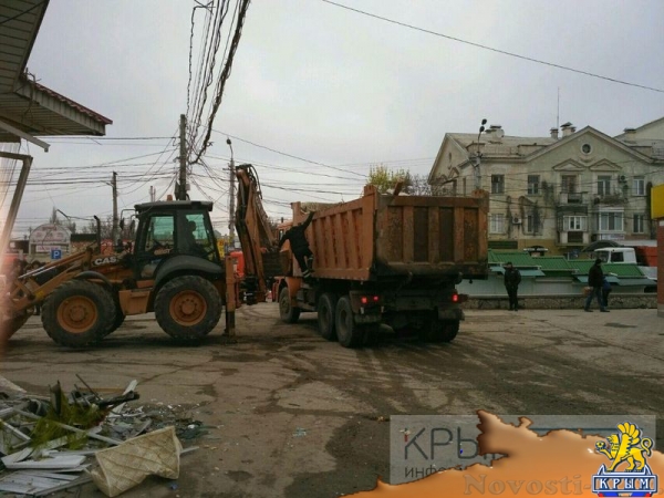 Предупреждения закончились: власти Симферополя начали снос микрорынка на Козлова (ФОТО, ВИДЕО) - «Политика Крыма»