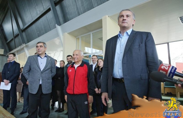 Аксёнов пообещал в следующем году заложить в бюджет 320 млн руб на строительство нового общежития для училища олимпийского резерва (ФОТО) - «Экономика Крыма» Аксёнов пообещал в следующем году заложить в бюджет 320 млн руб на строительство нового общежития для училища олимпийского резерва (ФОТО) - «Экономика Крыма»