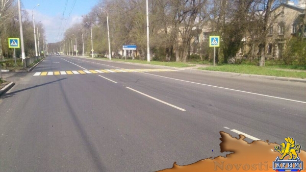 Дорожники завершили ремонт двух десятков километров трассы в районе Керчи (ФОТО) - «Общество Крыма» Дорожники завершили ремонт двух десятков километров трассы в районе Керчи (ФОТО) - «Общество Крыма»