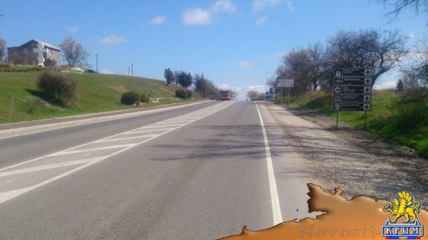 Дорожники завершили ремонт двух десятков километров трассы в районе Керчи (ФОТО) - «Общество Крыма» Дорожники завершили ремонт двух десятков километров трассы в районе Керчи (ФОТО) - «Общество Крыма»