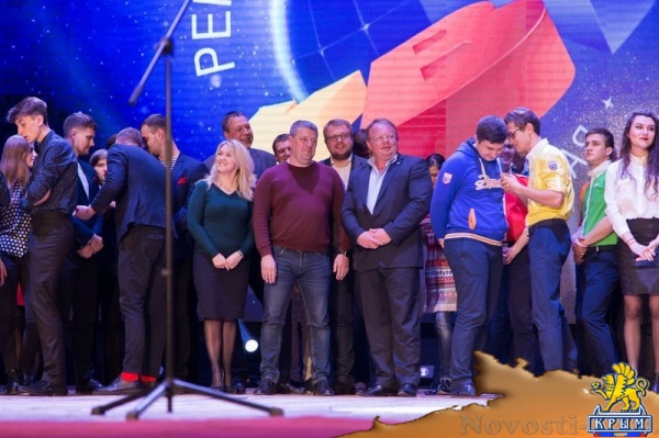 «КВН-Революция» произошла в Крыму (ФОТО) - «Общество Крыма» «КВН-Революция» произошла в Крыму (ФОТО) - «Общество Крыма»