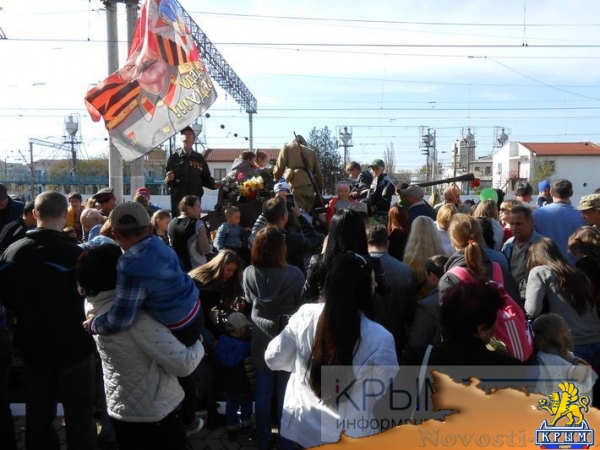 Симферопольцы торжественно встретили «Поезд Победы» (ФОТО) - «Общество Крыма»