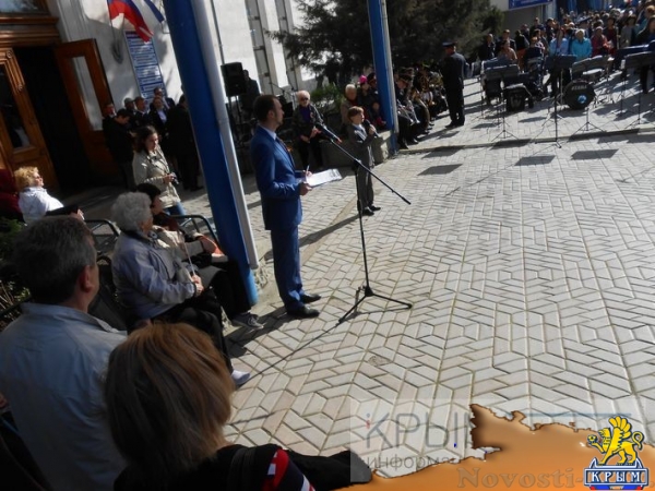 Симферопольцы торжественно встретили «Поезд Победы» (ФОТО) - «Общество Крыма»