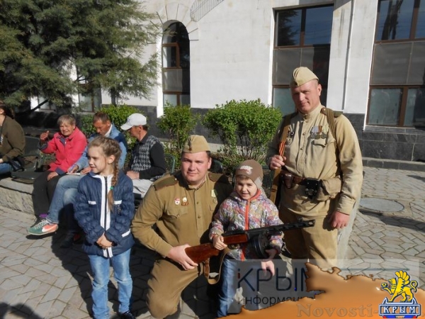 Симферопольцы торжественно встретили «Поезд Победы» (ФОТО) - «Общество Крыма»