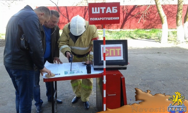 Керченские пожарные спасли людей на учениях в Ленинском районе - «Керчь»