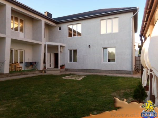 Отдых-эконом в Евпатории. Апартаменты и Номера в Гостевом доме «Лучезарный» (Штормовое - 24 км от Евпатории) Отдых в Крыму 2017 - жильё в Крыму без посредников - «Отдых в Евпатории»