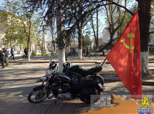 Симферополь празднует 73-ю годовщину освобождения от немецко-фашистских захватчиков (ФОТО) - «70 лет Победы» Симферополь празднует 73-ю годовщину освобождения от немецко-фашистских захватчиков (ФОТО) - «70 лет Победы»