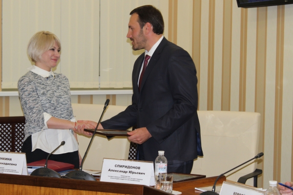 Работу Госкомрегистра за 2016 год оценили положительно - «Госкомрегистр»